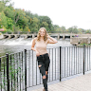 Meet your Posher, Faythe